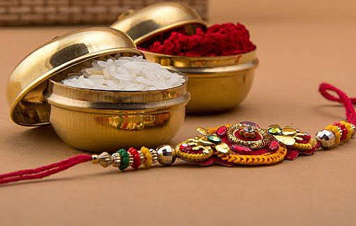 Raksha Bandhan Stories: Real Sibling Moments That Melt Your Heart